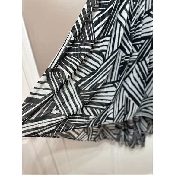 NWOT Toccin Printed Trapeze Racerback Maxi Dress Women's 0 - Picture 3 of 9